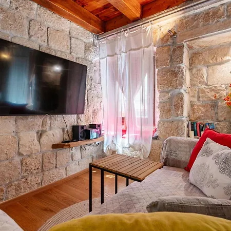 St Roko - Cozy Stone In Old Town דירה *