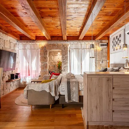 St Roko - Cozy Stone In Old Town Apartman