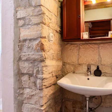 Apartman St Roko - Cozy Stone In Old Town *