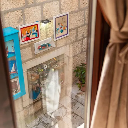 St Roko - Cozy Stone In Old Town Appartement