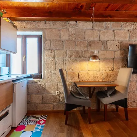 St Roko - Cozy Stone In Old Town